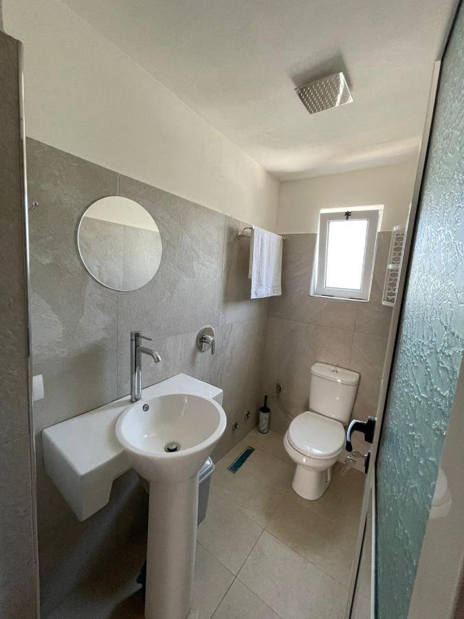 Guest Rooms Arbri Vlorë 외부 사진