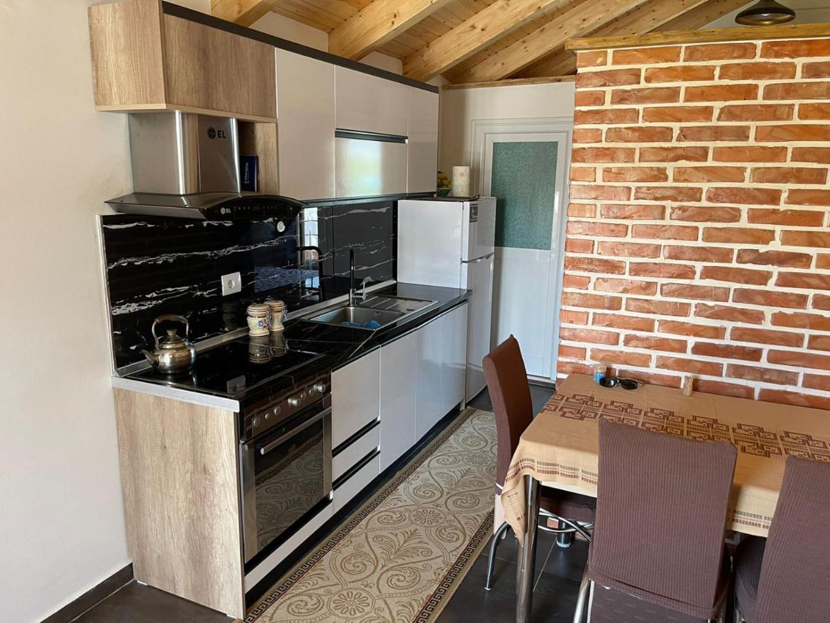 Guest Rooms Arbri Vlorë 외부 사진