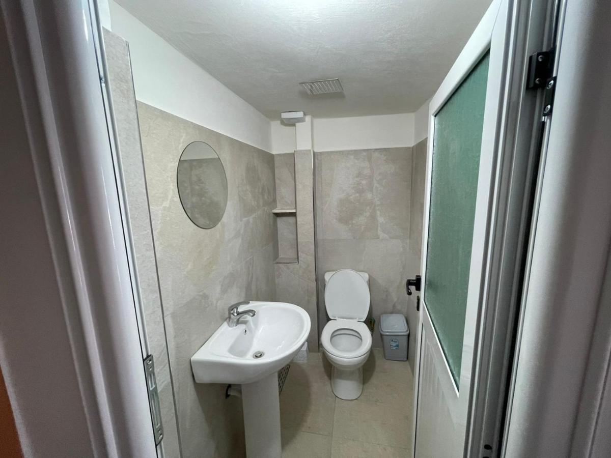 Guest Rooms Arbri Vlorë 외부 사진