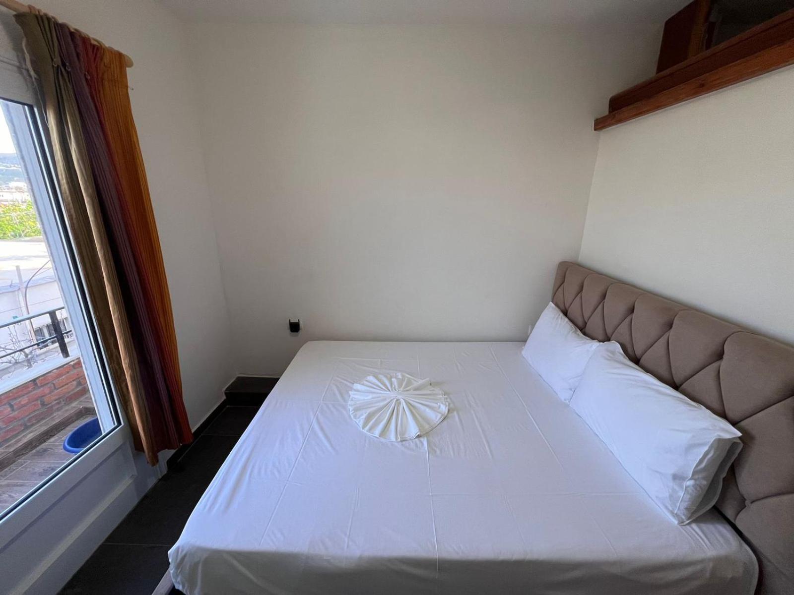 Guest Rooms Arbri Vlorë 외부 사진