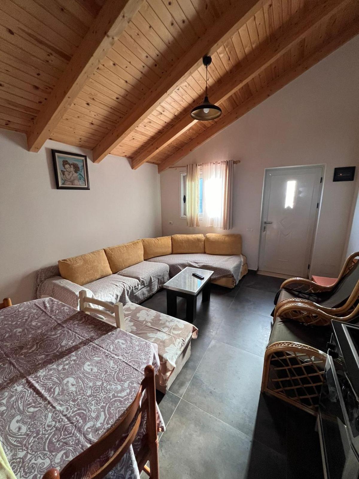 Guest Rooms Arbri Vlorë 외부 사진