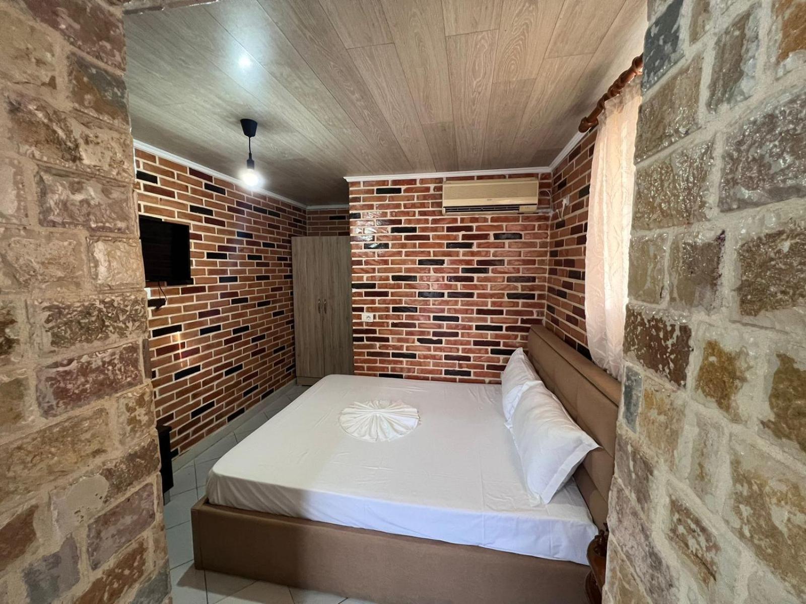 Guest Rooms Arbri Vlorë 외부 사진