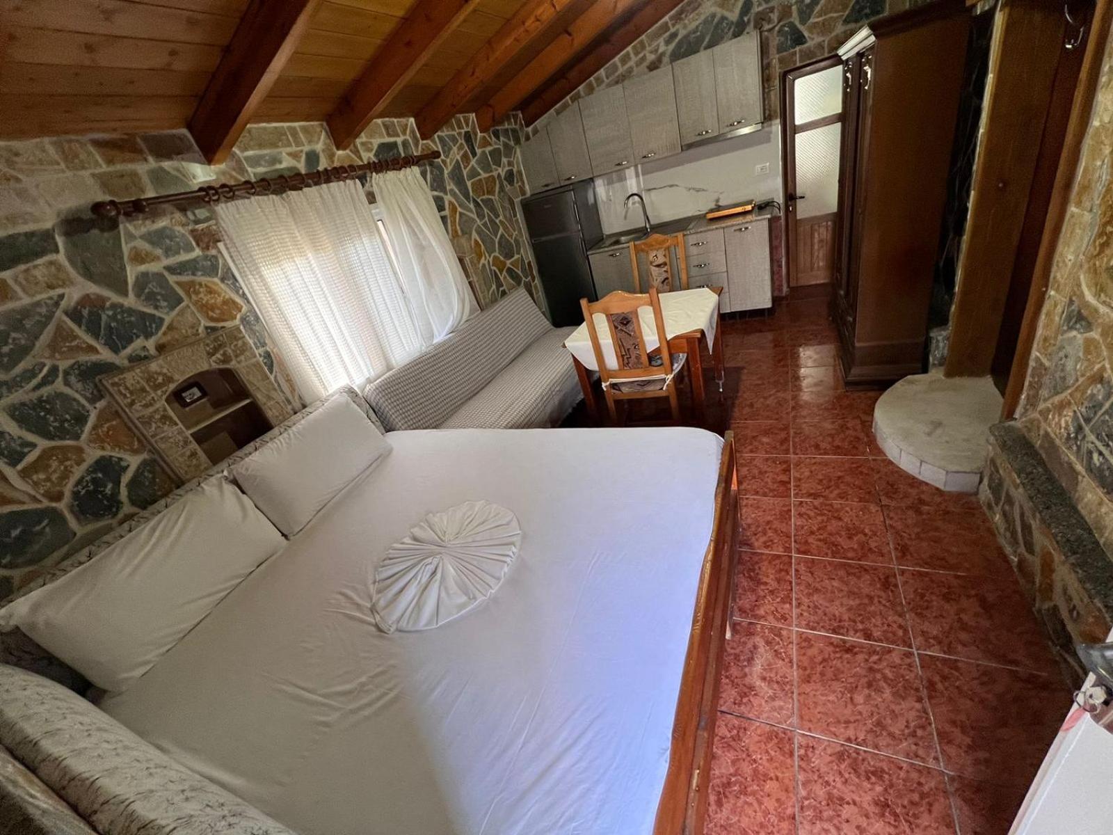 Guest Rooms Arbri Vlorë 외부 사진
