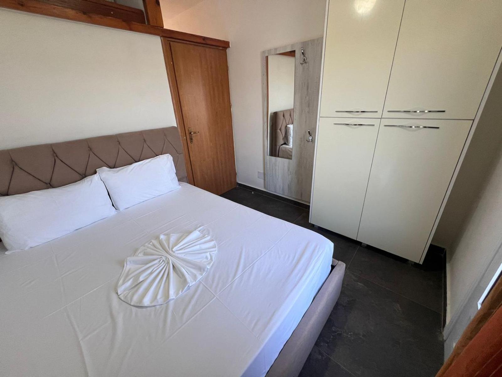 Guest Rooms Arbri Vlorë 외부 사진